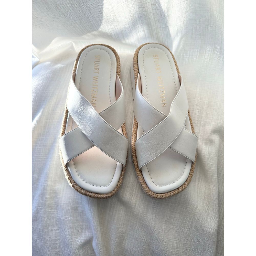 Stuart Weitzman
Elodie Leather Sandal  